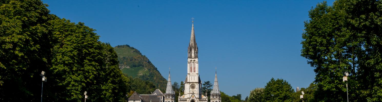 WEEK-END À LOURDES